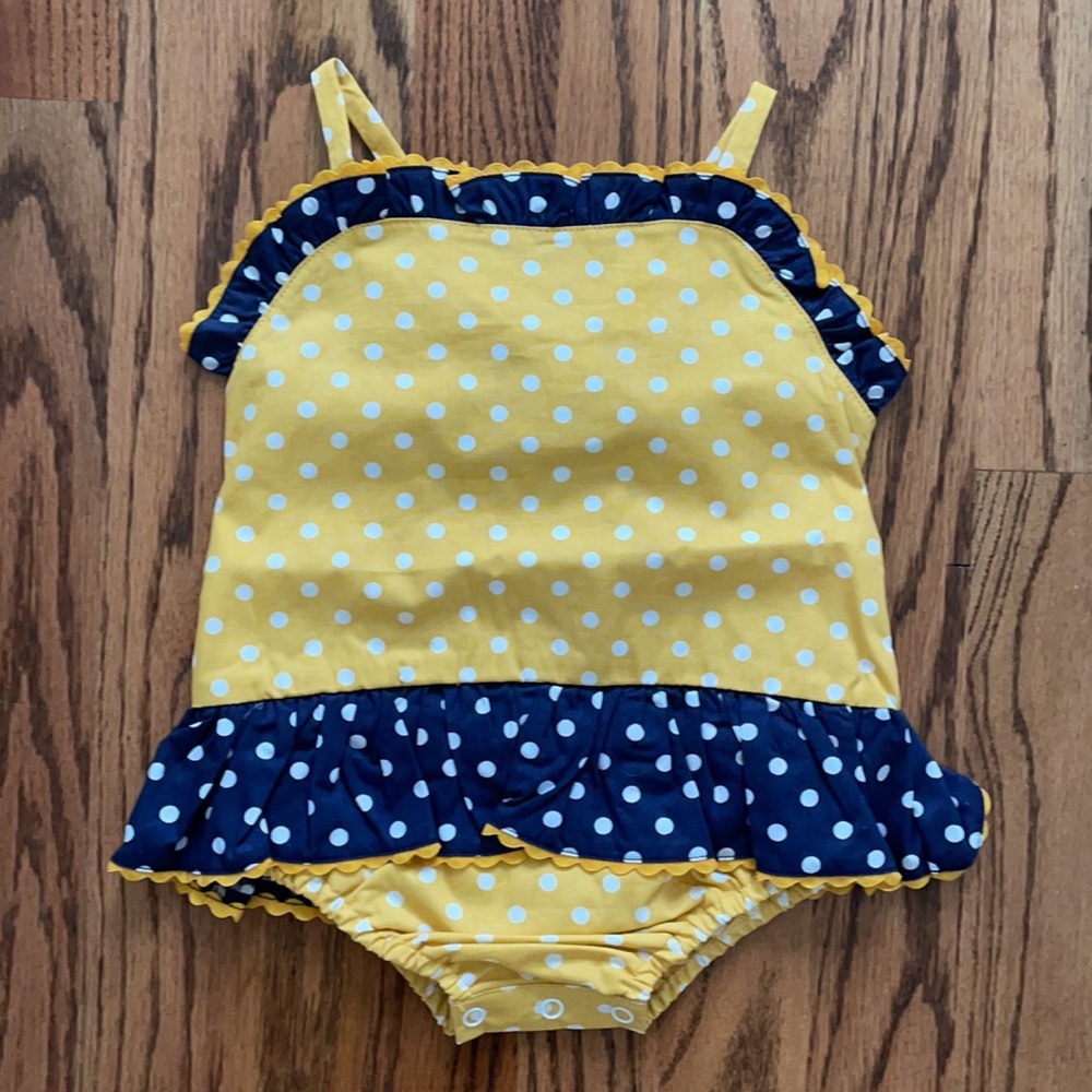LOT OF 2 Polka Dot Ruffle Summer Rompers - Picture 2 of 5